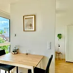 Appartamento Modern With Balcony Near Vienna