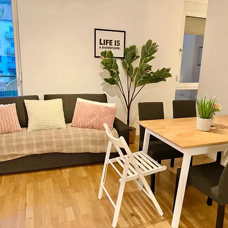 Modern With Balcony Near Vienna Apartman Wiener Neudorf