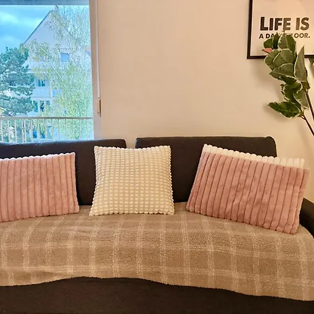 Modern With Balcony Near Vienna Apartman Wiener Neudorf
