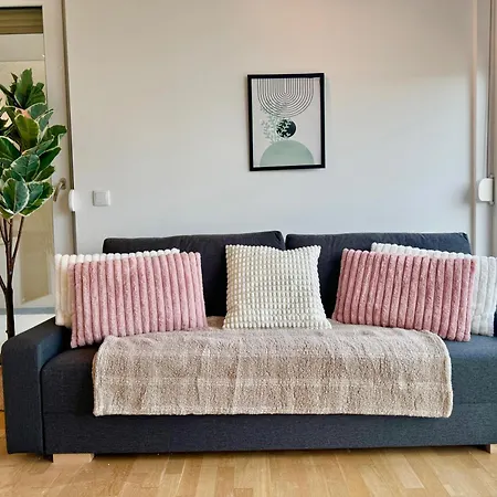 Modern With Balcony Near Vienna Apartman *