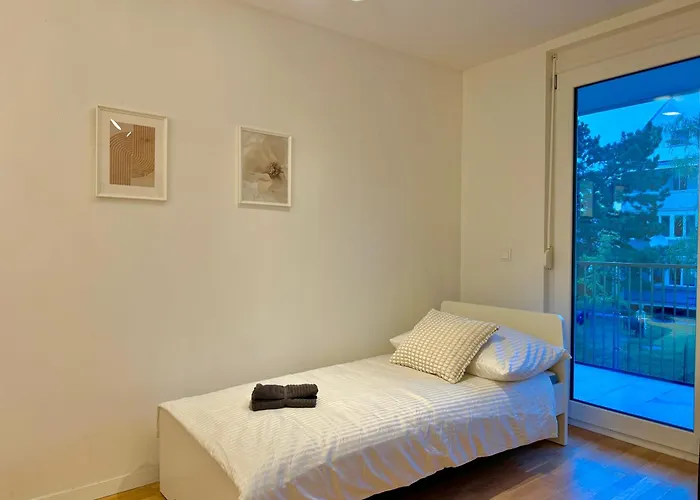 Apartman Modern With Balcony Near Vienna *