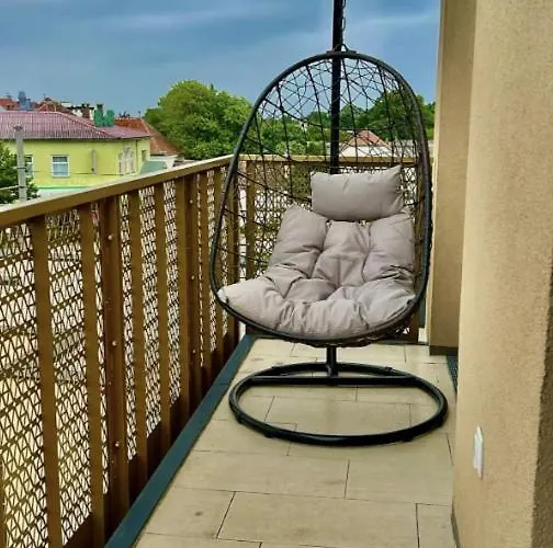 Modern With Balcony Near Vienna *