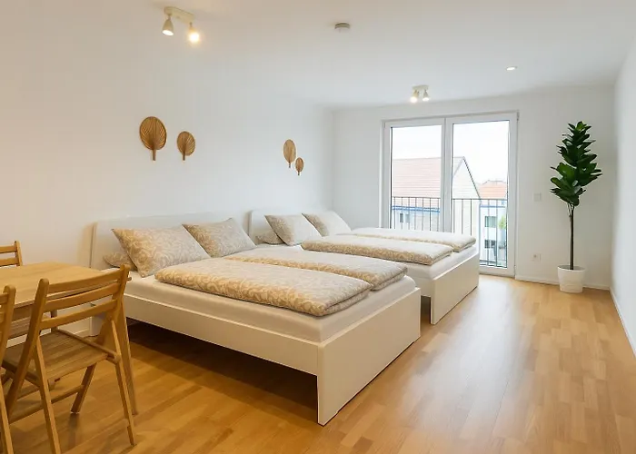 Modern With Balcony Near Vienna Wiener Neudorf